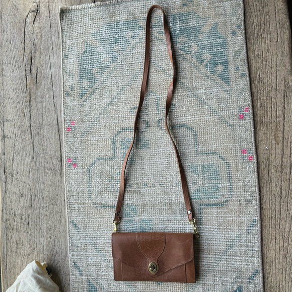 J.W. Hulme leather wallet crossbody purse - Picture 9 of 9